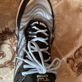 Ayakkabımın Tabanı Kısa Sürede Yırtıldı Mağaza İlgisiz Kaldı