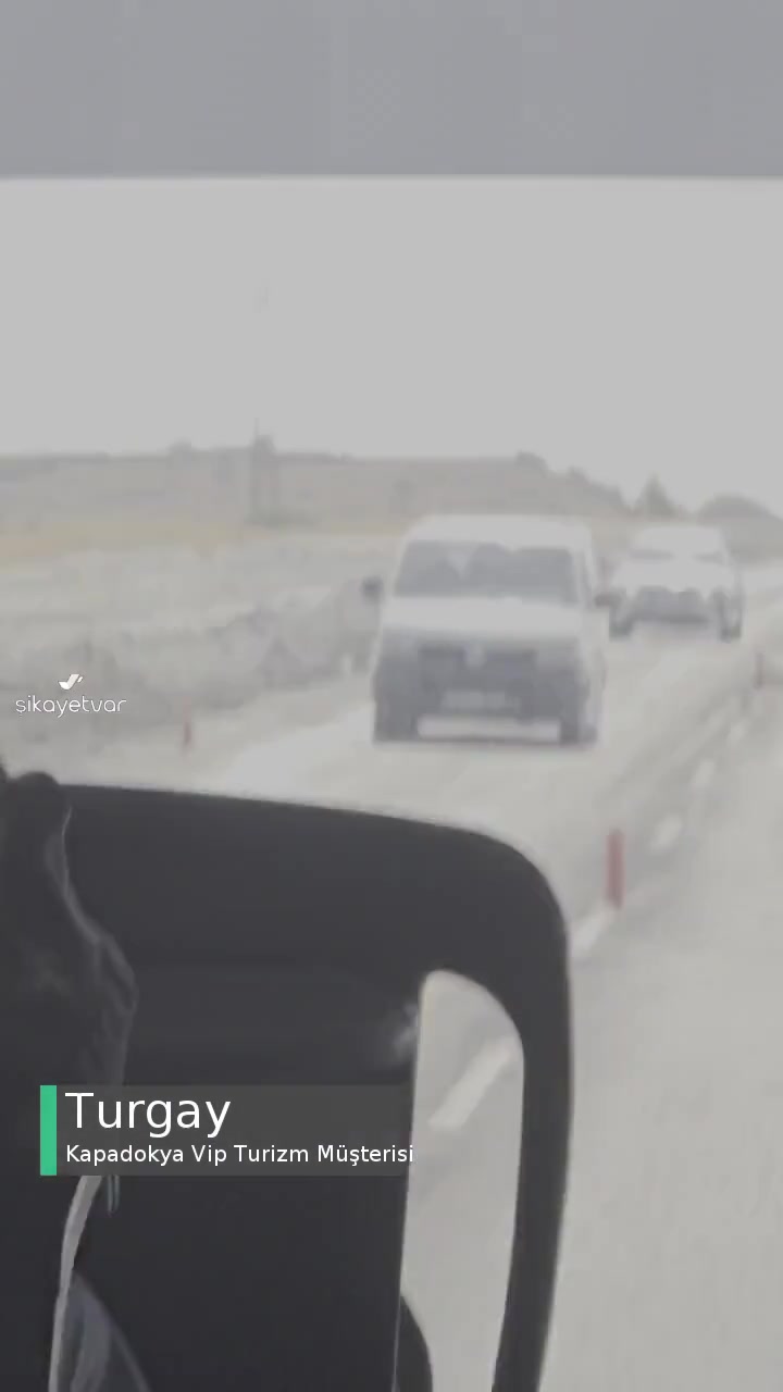 Kapadokya Vip Turizm Şoförün Hayatları Hiçe Sayarak Telefonla Oynaması videonun kapak resmi