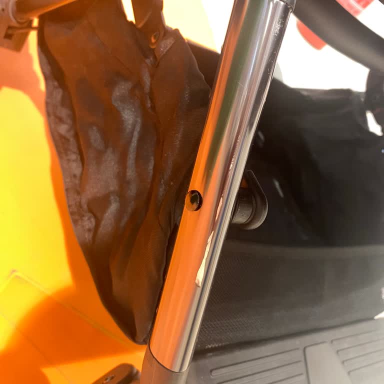 Hamilton Bebek Arabasında Devrilme Riski Ve Çözülmeyen Mağduriyet