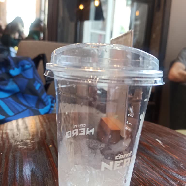 Cafe Nero İstiklal Şubesinde Limonata Fiyatı Şaşkınlığı