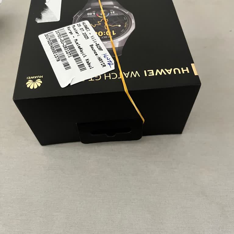 Değişim Sonrası Sıfır Ürün Yerine Parça Değiştirilmiş Saat Teslim Edildi