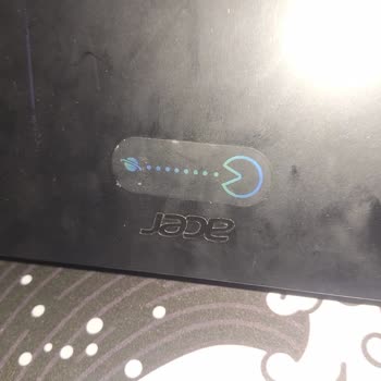 Acer Laptopumun Tuşları Çıktı Ekran Kasası Ayrılıyor Servis Desteği Yetersiz