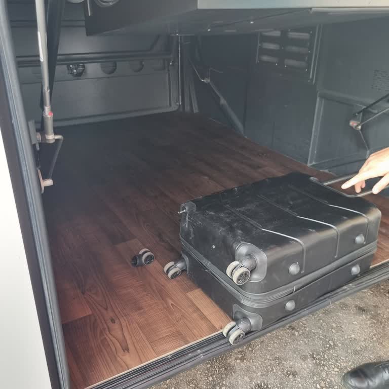 Kamil Koç Kırılan Valizime Düşük Tazminat Teklifiyle Mağdur Edildim