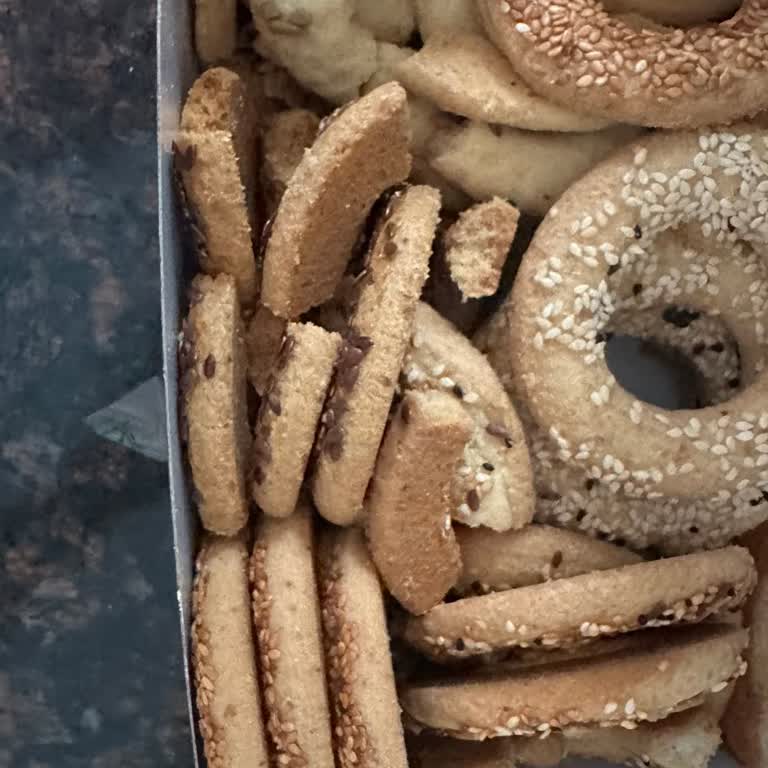 Doğal Yeşil Fırın Pasta Taze Ürün Memnuniyeti Bozuldu: Misafire İkram Edilemeyecek Kadar Kötü Ürün