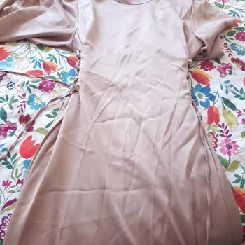 @lalezar_moda Alakasız Elbise Gönderildi