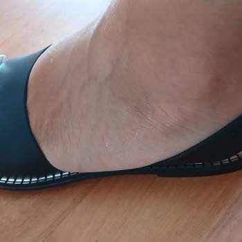 Farklı Numara Gönderilen Sandaletler İçin Ücretsiz Değişim Talebi