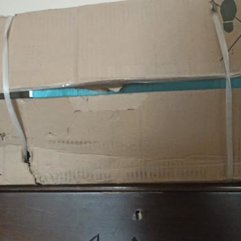 Kargo Teslimatında Hasarlı Kutu Endişesi