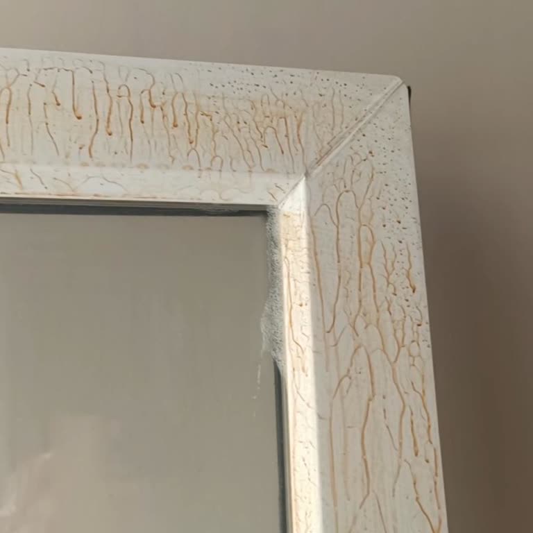 Glint Lekesi PVC Pervazda Kalıcı İz Bıraktı, Temizlenmiyor