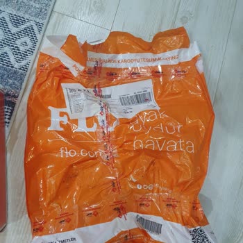 FLO'dan Aldığım Ürün Eksik Teslim Edildi, Müşteri Hizmetleri Çözüm Sunmuyor