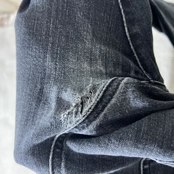 Aynı Yerden Yırtılan Pantolon İçin Değişim Talebim Reddedildi