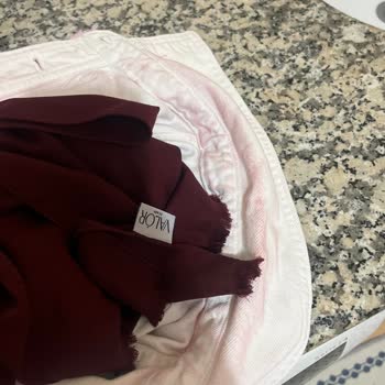 İlk Kullanımda Renk Veren Şal Ve Yanıtsız Kalan İade Talebi