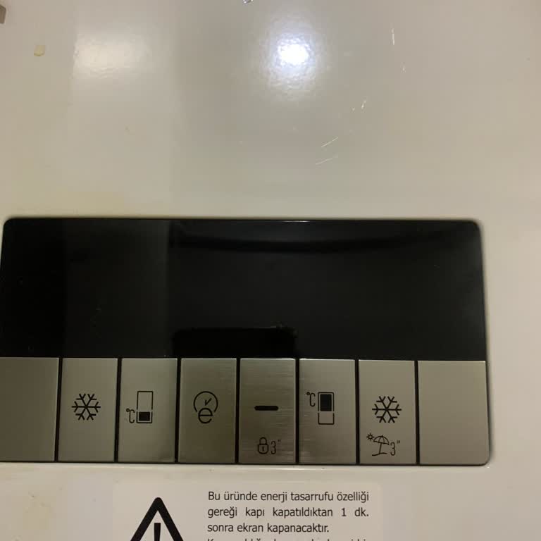 Arçelik Buzdolabında Tekrarlayan Arıza Ve Yetersiz Çözüm Nedeniyle Hayal Kırıklığı