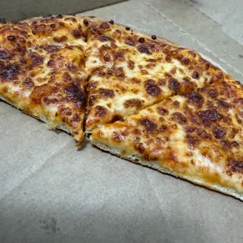 Pizza Bulls Sossuz Margarita Pizzaya 300 TL Vermek Pes Doğrusu!