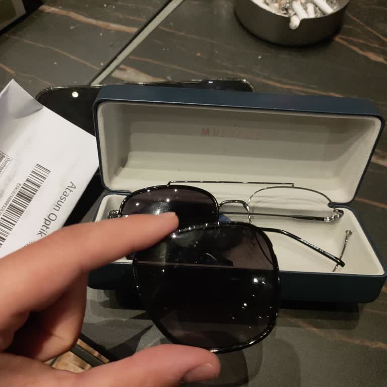 Aldığım Gözlük Kısa Sürede Bozuldu, Müşteri Hizmetlerine Ulaşamıyorum