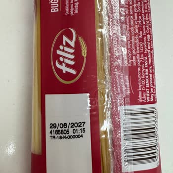 Spagetti Paketinde Siyah Noktalarla Karşılaştım