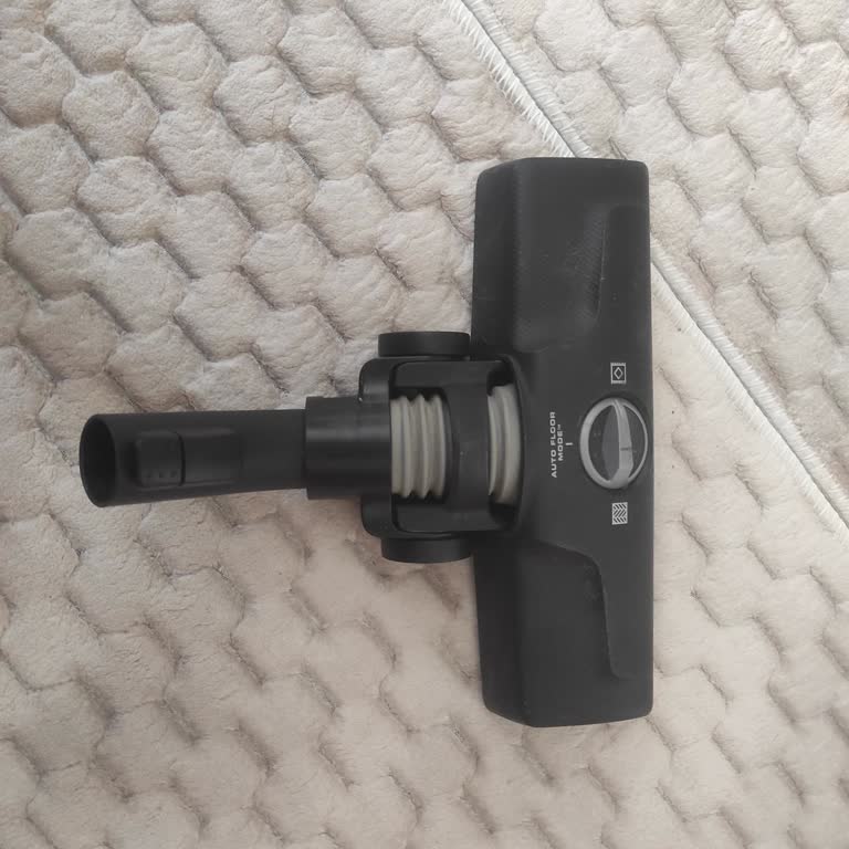 Electrolux Yeni Alınan Elektrikli Süpürge Başlığı Sürekli Çıkıyor, Garanti Kapsamında Değişim Talebi