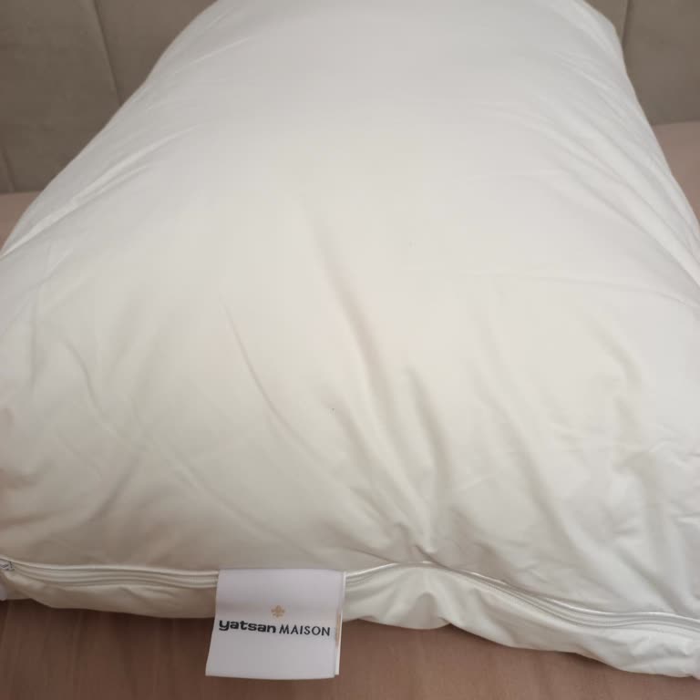 Yatsan Maison Yastıkta Rahatsız Edici Ses Sorunu Ve Değişim Talebi