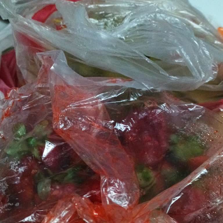 Migros Hemen'den Gelen Siparişte Meyve Ve Sebzeler Ezildi, Çözüm Sunulmadı