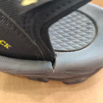 Kısa Sürede Yırtılan Sandalet İçin Değişim Talebim Reddedildi