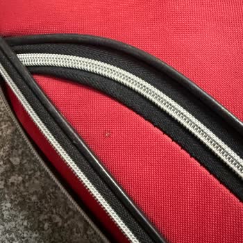 Kırılan Valizim Ve İlgisiz Personel Mağduriyetim