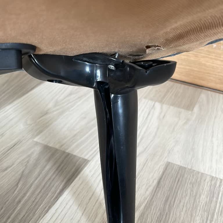 11 Aydır Teslim Edilmeyen Koltuk Ayakları Ve İlgisiz Hizmet