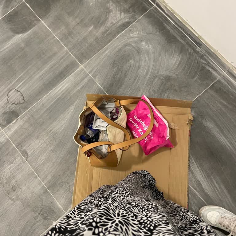 Karum AVM Mescidinin Tadilat Sırasında Hijyen Ve Bilgilendirme Eksikliği