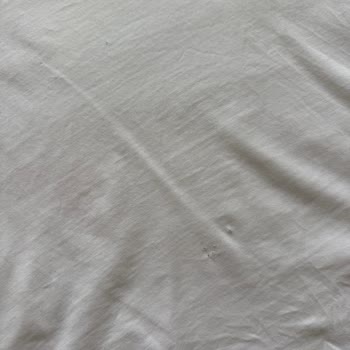 Calvin Klein Tişörtte Kısa Sürede Delik Oluştu Firma Destek Vermiyor