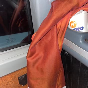 Altınoluk Metro Seferinde Klimadan Akan Su Yolculuğu Zorlaştırdı