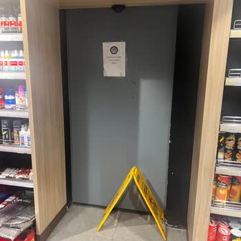 Shell Gimat'ta Tuvalet Krizi: Müşteriye Kırmızı Kart!