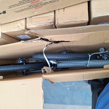 Her Teslimatta Hasarlı Bisiklet Kolileri Ve İlgisizlik!