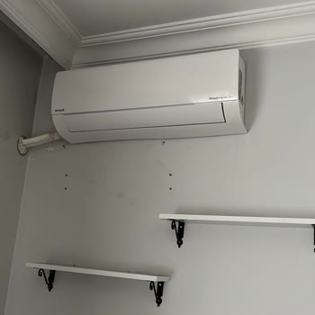 Arçelik Klima Montajında Özensizlik Ve Duvar Hasarı Mağduriyeti