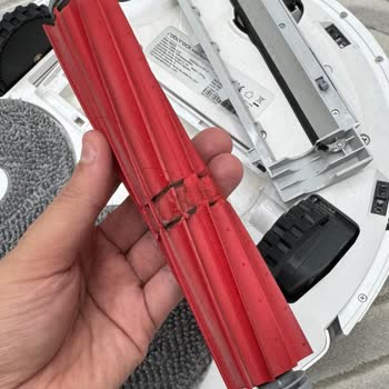 Roborock Q Revo L Main Brush Tore in 20 Days Despite Anti-Hair Tangle Claim
