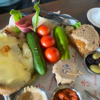 Kötü Sunum, İlgisiz Personel Ve Yetersiz Hizmet Nedeniyle Ücret İadesi Talebi