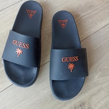 Yeni Aldığım Terlik Üç Gün İçinde İki Kez Koptu