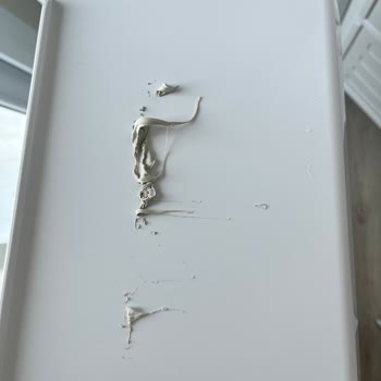 Sıfır Buzdolabında Erimiş Malzeme Ve Güvenlik Endişesi