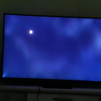 Değiştirilen Samsung TV'de Aynı Işık Sızması Ve Bulutlanma Sorunu Devam Ediyor