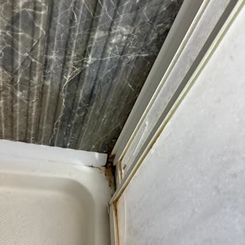 Belpoint Beach Hotel'de Konaklamamızın Başından İtibaren Birçok Ciddi Sorun Yaşadık!