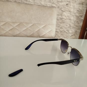 Kırık Gelen Gözlük Ve Cevapsız Müşteri Hizmetleri