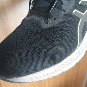 Sporthink Az Giyilen Asics Ayakkabılarım Kısa Sürede Deforme Oldu, Firmalar Çözüm Sunmuyor