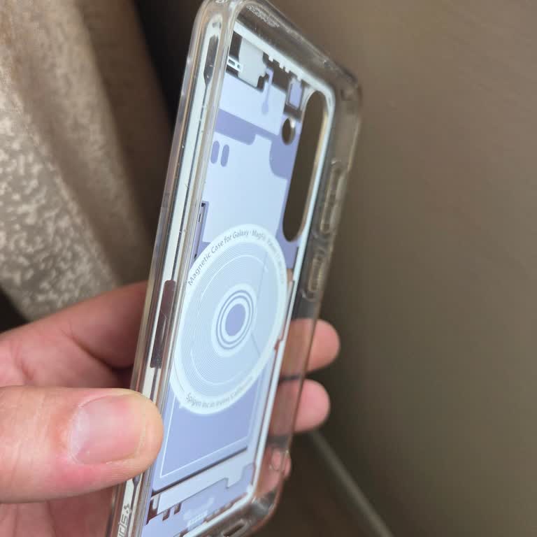 Satın Aldığım Spigen Kılıf Kısa Sürede Sarardı, Değişim Talep Ediyorum