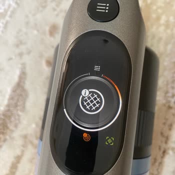 Philips 7053 Dikey Süpürgede Sürekli İ8 Hatası Ve Çekim Gücü Sorunu