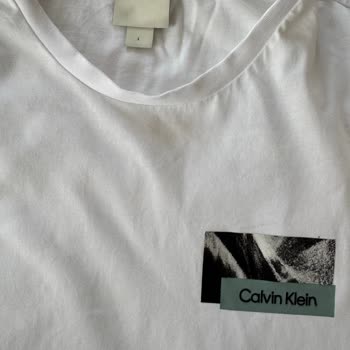 Fashfed Ürününün Yazıları İlk Kullanımda Söküldü Müşteri Hizmetleri Sorunu Kabul Etmedi