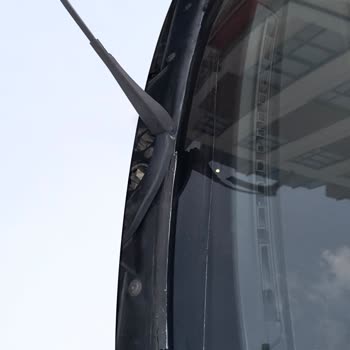 BMW F20 Kronik Stop Lambası Ve Bakalit Parça Sorunu İçin Çözüm Bekliyorum