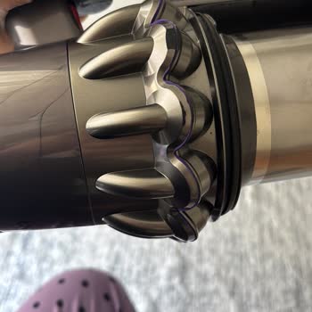 Yeni Alınan Süpürgenin Gövdesinde Deformasyon Ve Çözüm Eksikliği