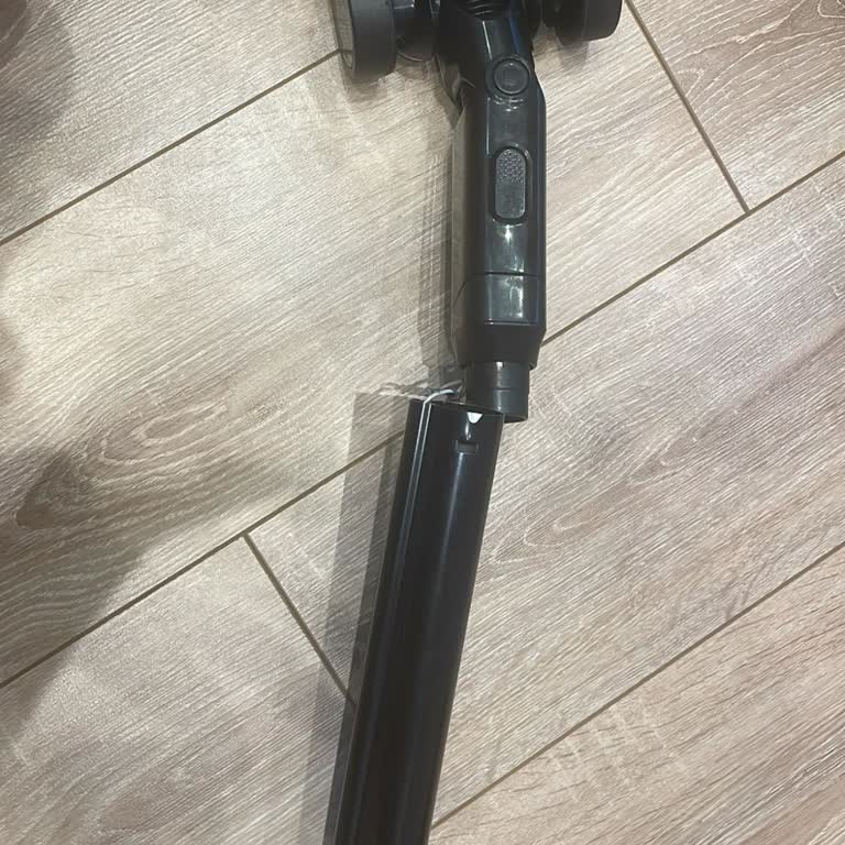 Dikey Süpürge Ucu Değiştirirken Cihaz Elimde Kaldı