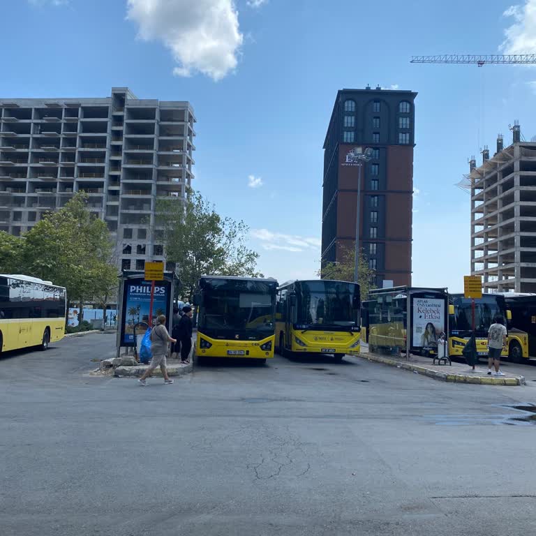Otobüs Peronlarında Sürekli Düzensizlik Ve Bilgi Karmaşası