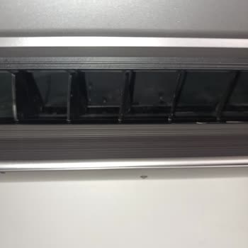 Beko Klimamın Sürekli Su Akıtması Ve Parkelerime Zarar Vermesi