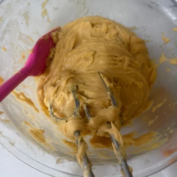 Aldığım Yumurtalar Bozuk Çıktı Market İlgisiz Kaldı Maddi Zararım Karşılanmadı