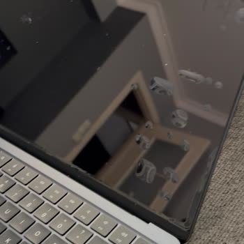 Sıfır Diye Aldığım Macbook Kullanılmış Çıktı