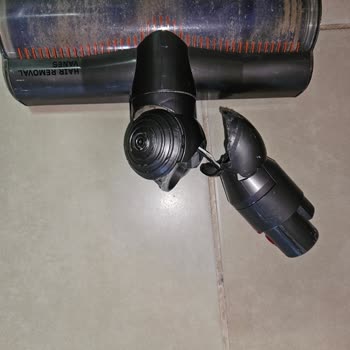 Dyson V10 Süpürge İçin Yedek Parça Bulunamıyor, Müşteri Hizmetleri Yetersiz